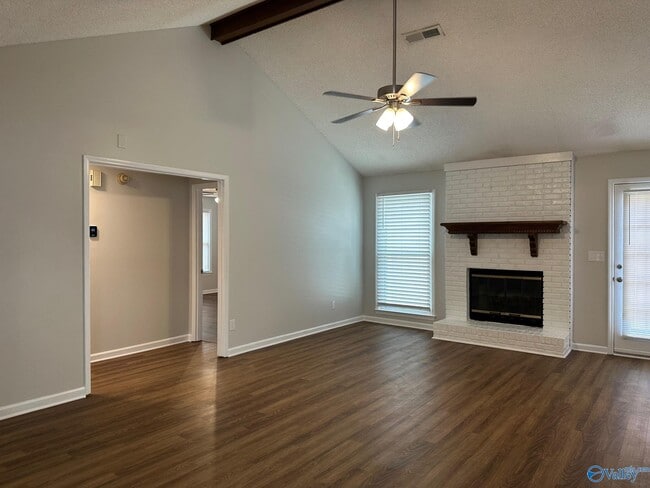 Building Photo - 101 Springfield Ln