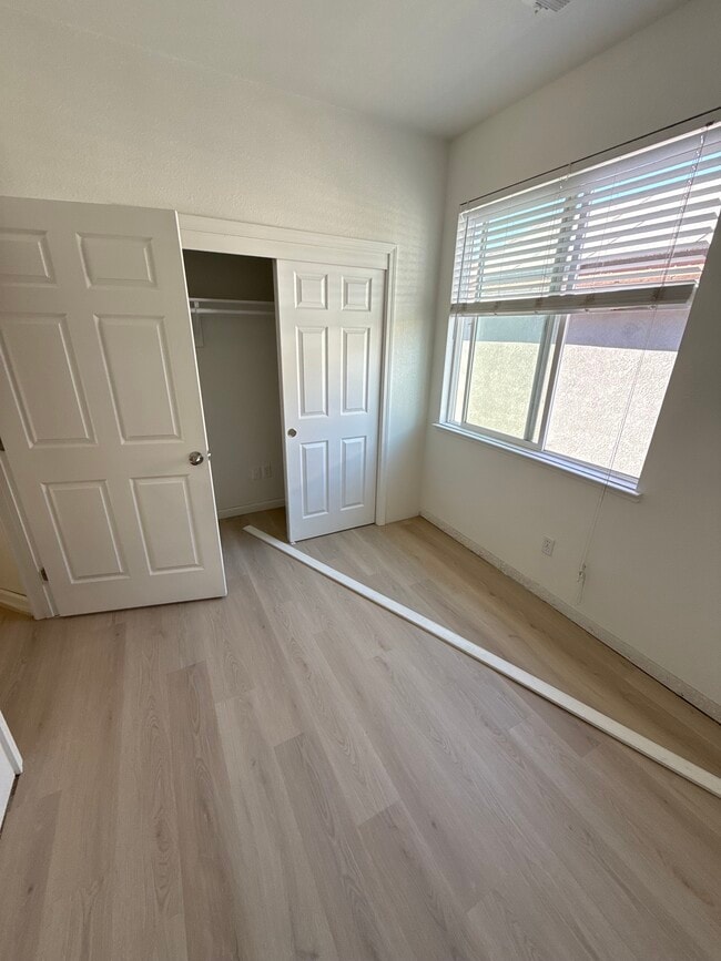 Building Photo - 5415 Etherington Ct