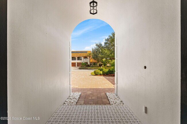 Building Photo - 662 Rossmoor Cir