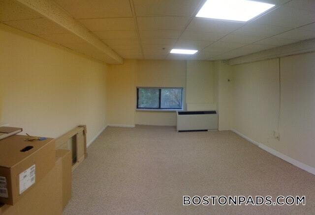 Building Photo - 62 Boylston St