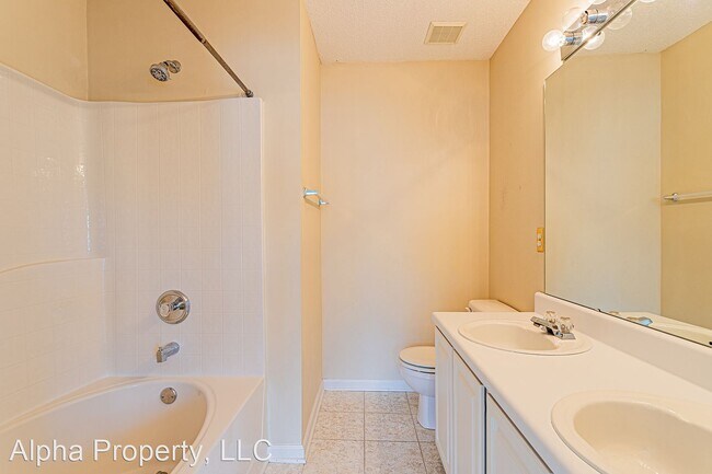 Building Photo - 2 br, 2.5 bath House - 111 Waterford Park Dr