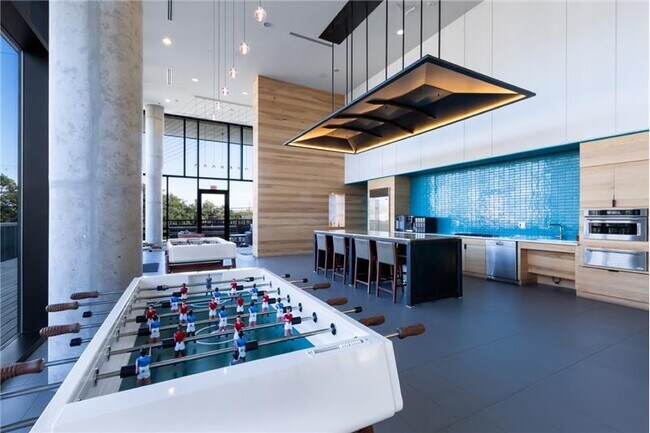 Building Photo - 1102 S Lamar Blvd