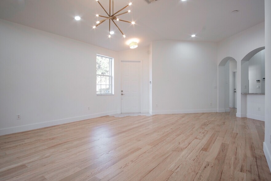 Building Photo - 158 Coconut Key Ln