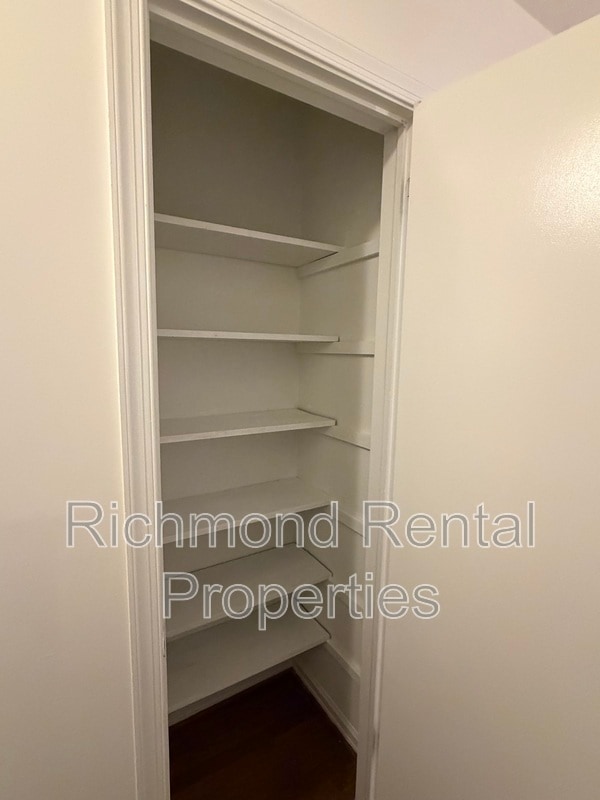 Building Photo - 10100 Bayham Dr