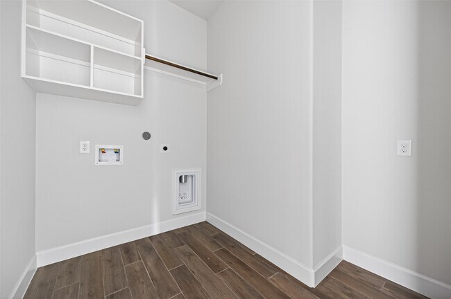 Building Photo - 26310 Meadow Bliss Wy