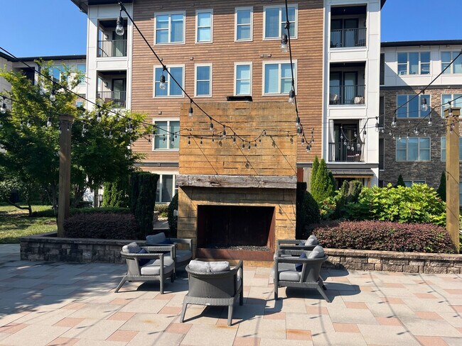 Building Photo - 5839 Ardrey Kell Rd