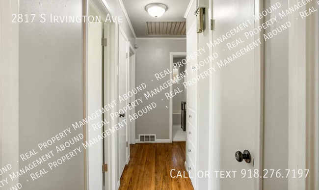 Building Photo - 2817 S Irvington Ave