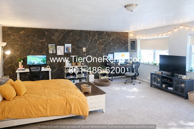 Building Photo - NO DEPOSIT option available for qualified renters with Obligo