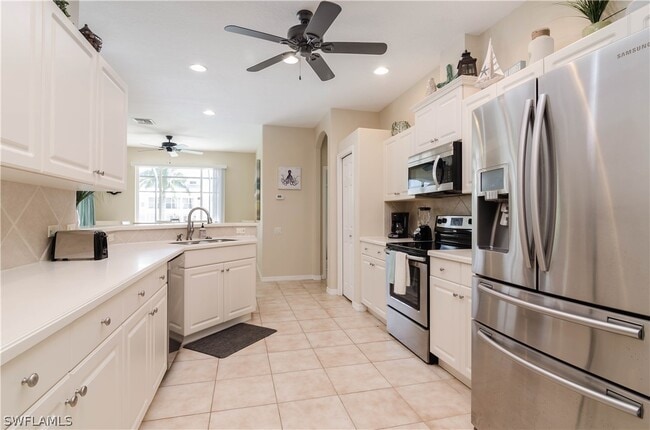 Building Photo - 121 June Ct