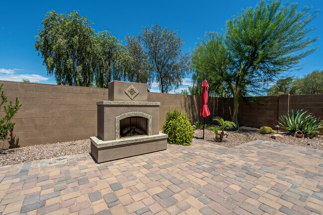 Building Photo - 28315 N Welton Pl