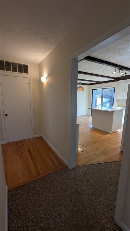 Building Photo - 10 Sherwood Ave