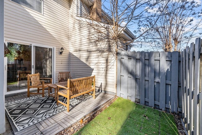 Building Photo - 1258 Maple Shade Ln