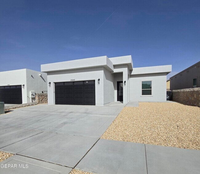 Building Photo - 13645 Keighly St