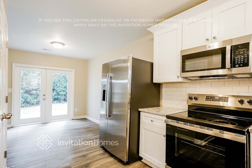 Building Photo - 1500 Bermwood Ct
