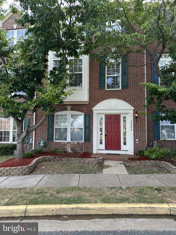 Building Photo - 16606 Barge Cir