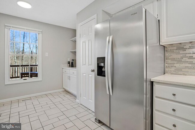 Building Photo - 8263 Berryfield Dr