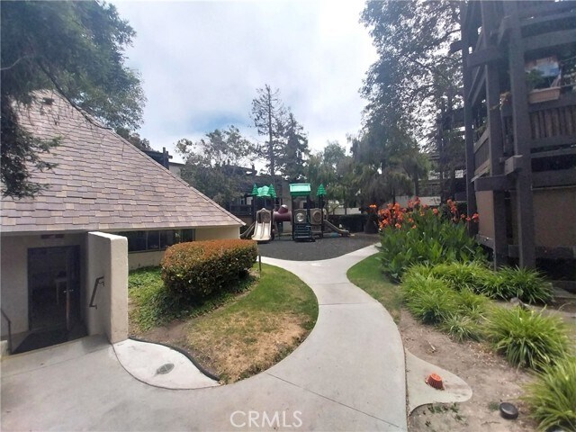 Building Photo - 7742 Redlands St