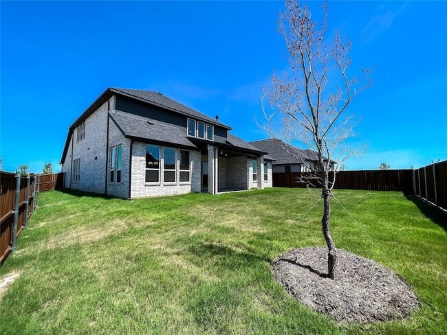 Building Photo - 2201 Essex Ct