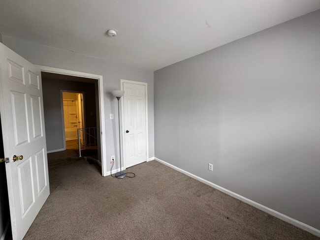 Building Photo - 401 Advocate Ct