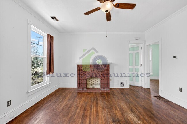 Building Photo - 410 Eastern Ave SE