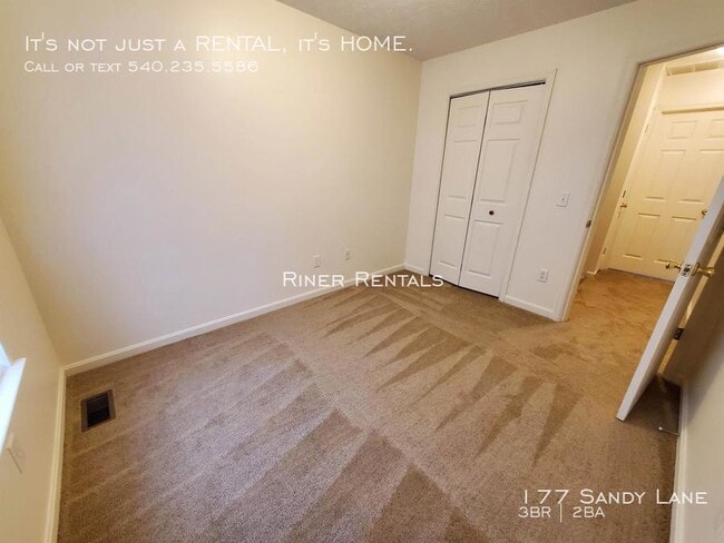 Building Photo - 177 Sandy Ln