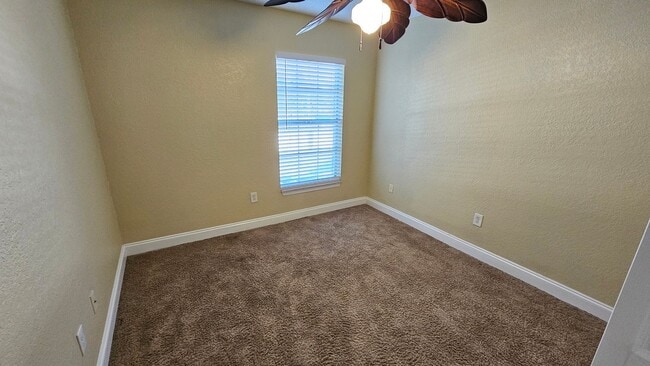 Building Photo - 2 Bedroom/2 Bathroom 2nd Floor Unit at Lancelot