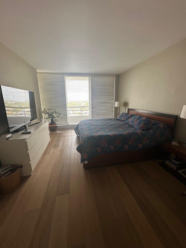 Building Photo - 4101 N Ocean Blvd