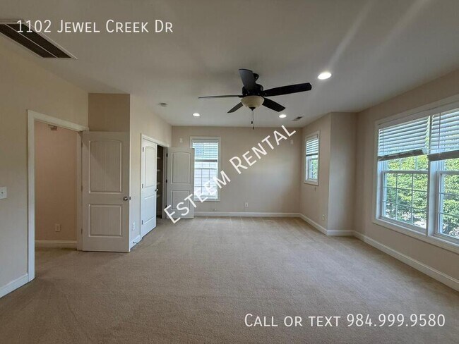Building Photo - 1102 Jewel Creek Dr