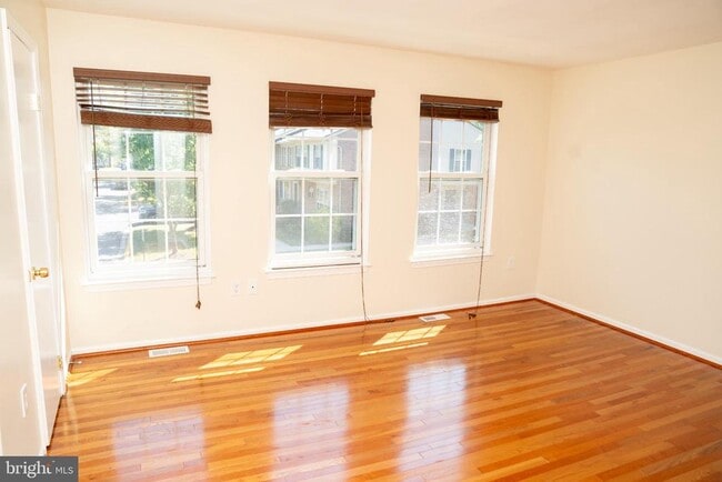 Building Photo - 3728 Capulet Terrace