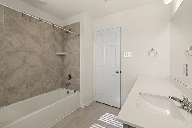 Building Photo - 4822 Hickory Deer Ln