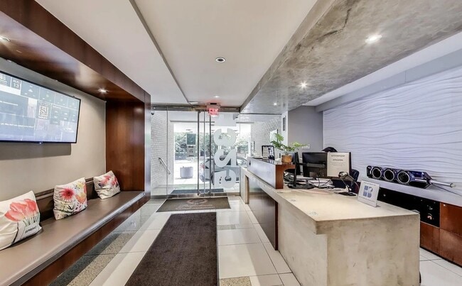 Building Photo - Dupont's Pulchritudinous Palladium 1 bedroom Condo w/ Balcony & Pool. All utilities included.