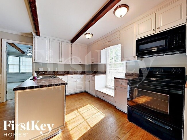 Building Photo - 2765 Rock Creek Dr