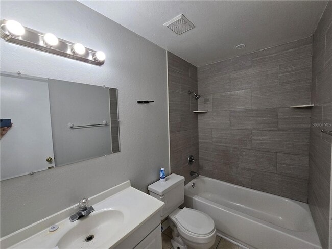 Building Photo - 5667 Struthers Ct