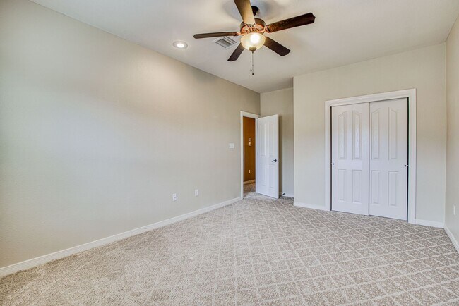 Building Photo - Beautiful Corner lot House