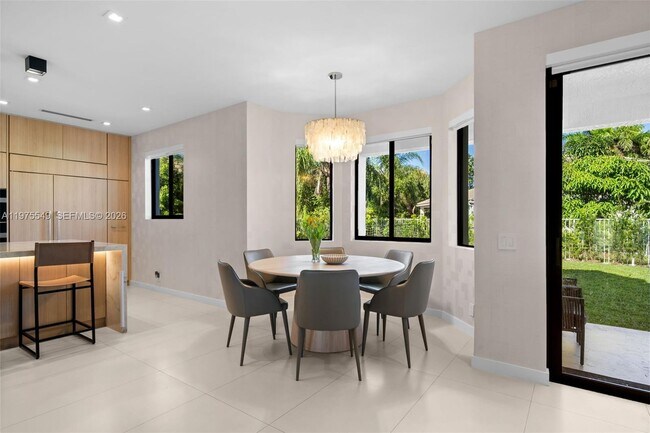 Building Photo - 1077 Golden Cane Dr