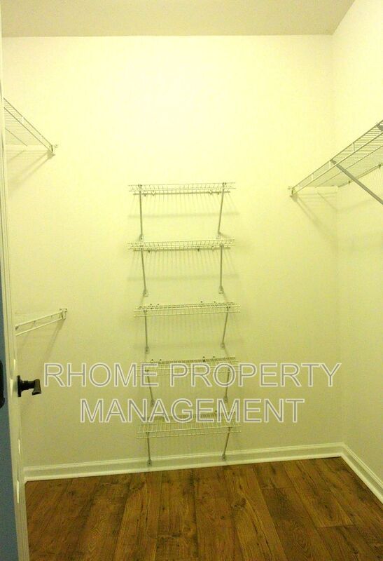 Building Photo - 2400 Cumberland Pkwy SE