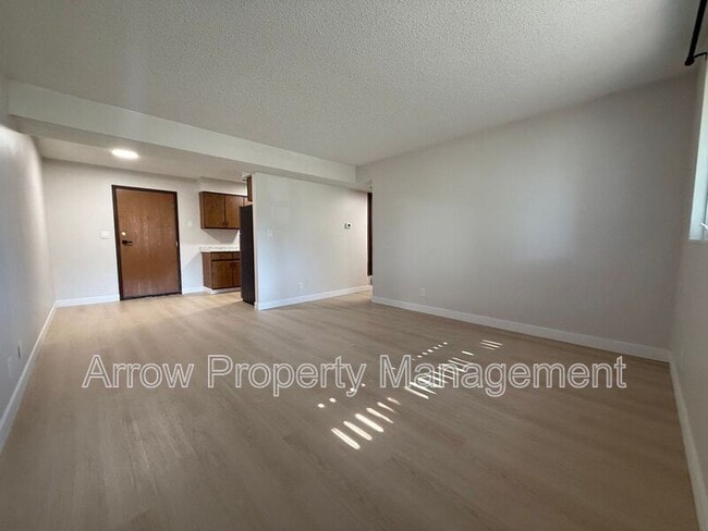 Building Photo - 539 N 24th St