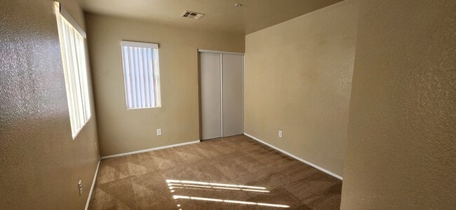 Building Photo - Condo in Gated Genevieve Court