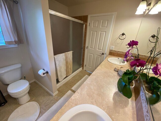 Building Photo - Coming Soon – Spacious 4 Bed, 3.5 Bath Hom...
