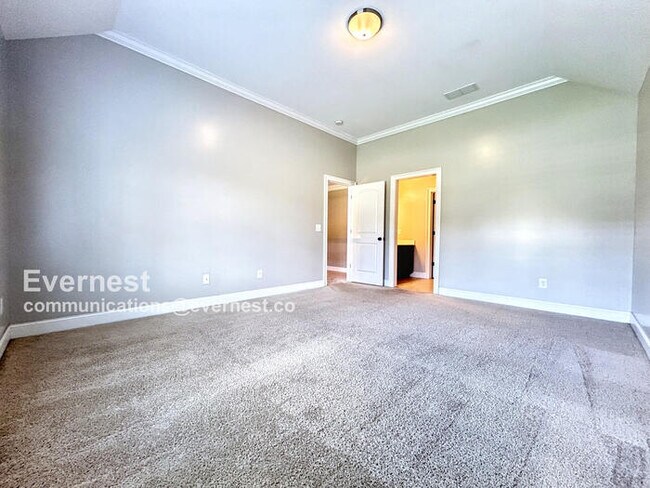 Building Photo - 1070 Windfaire Pl