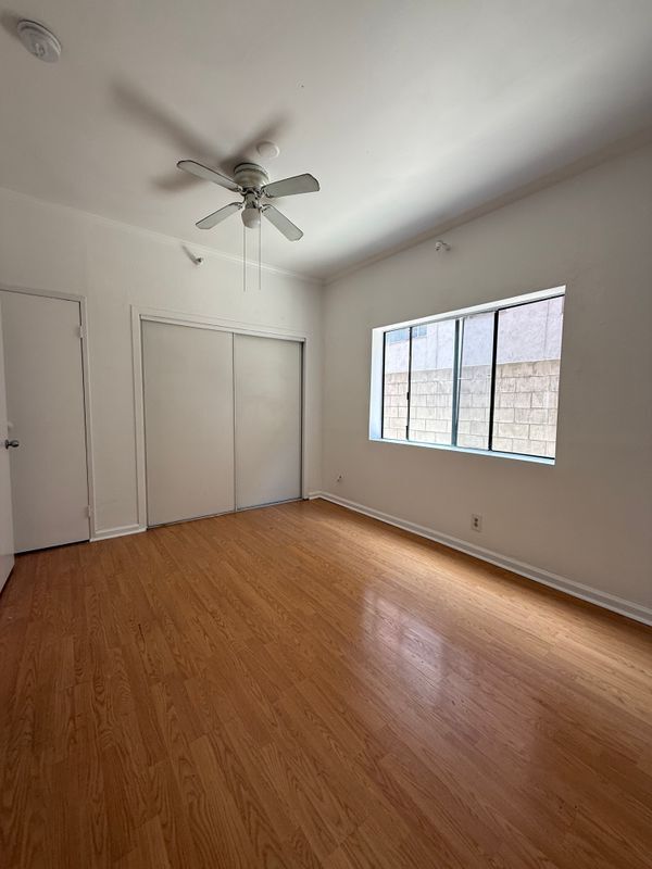 Building Photo - 1816 N Gramercy Pl
