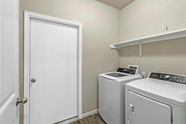 Building Photo - 2907 Tilmon Ln.