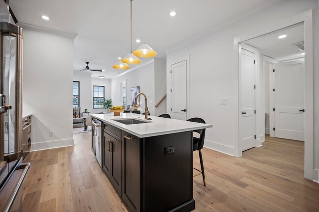 Building Photo - 4161 Cocos Wy