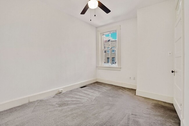 Building Photo - Professionally Managed// 3 Bedroom 2 Bathroom Condo // Kalorama/Dupont Circle// 1 Parking Spot In...