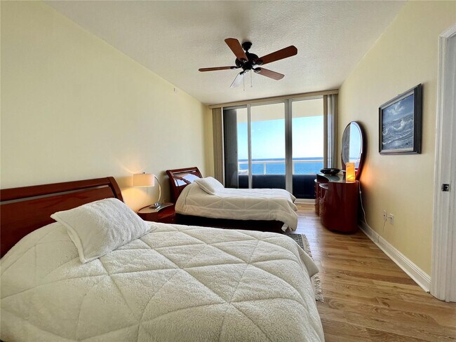 Building Photo - 6001 N Ocean Dr