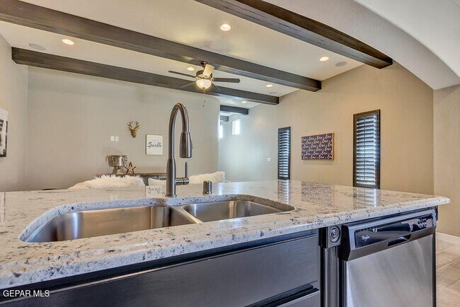 Building Photo - 12934 Terrington Ave