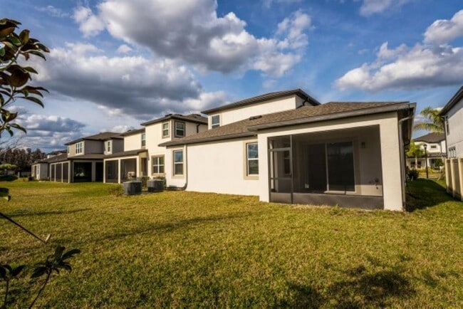 Building Photo - 10715 New Morning Dr