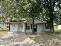 Building Photo - 301 Carson Rd