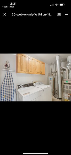 Building Photo - 984 Uri Ln
