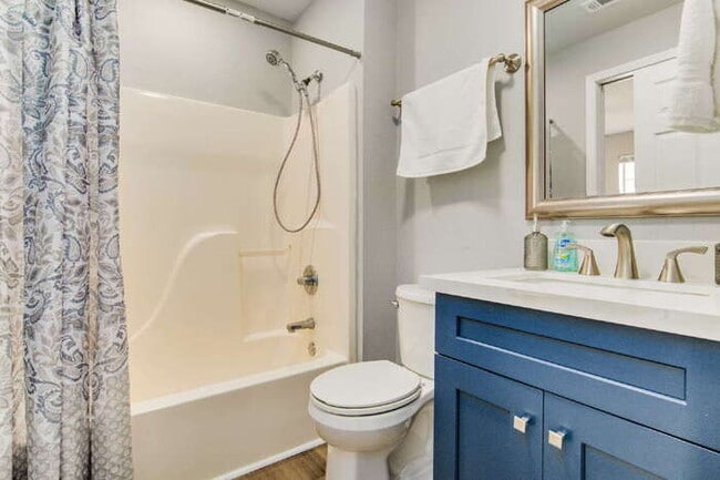 Building Photo - Charming 3-Bedroom, 2-Bath Home Near Downtown Pensacola